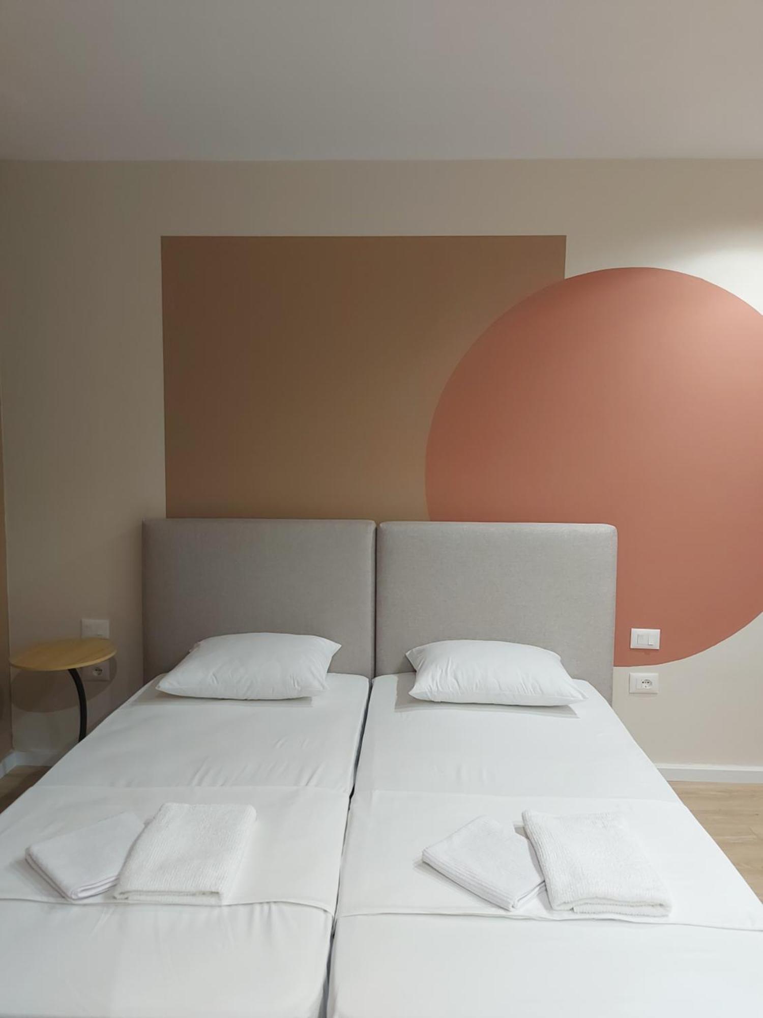 Center Cozy Nest Hotel Tirana Exterior foto