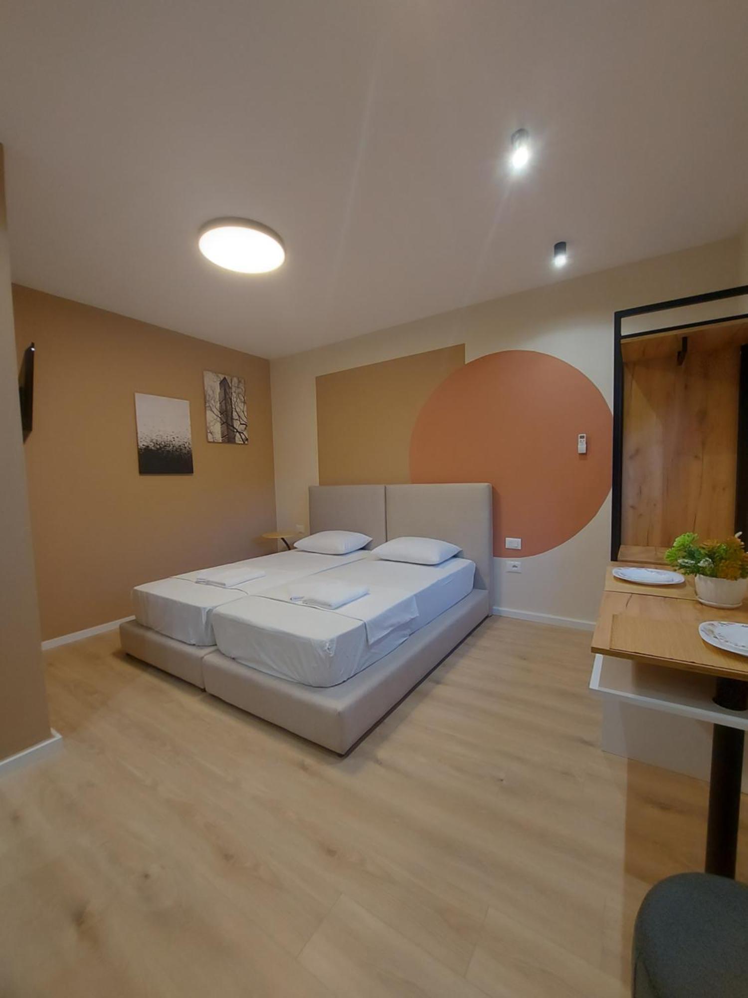 Center Cozy Nest Hotel Tirana Exterior foto