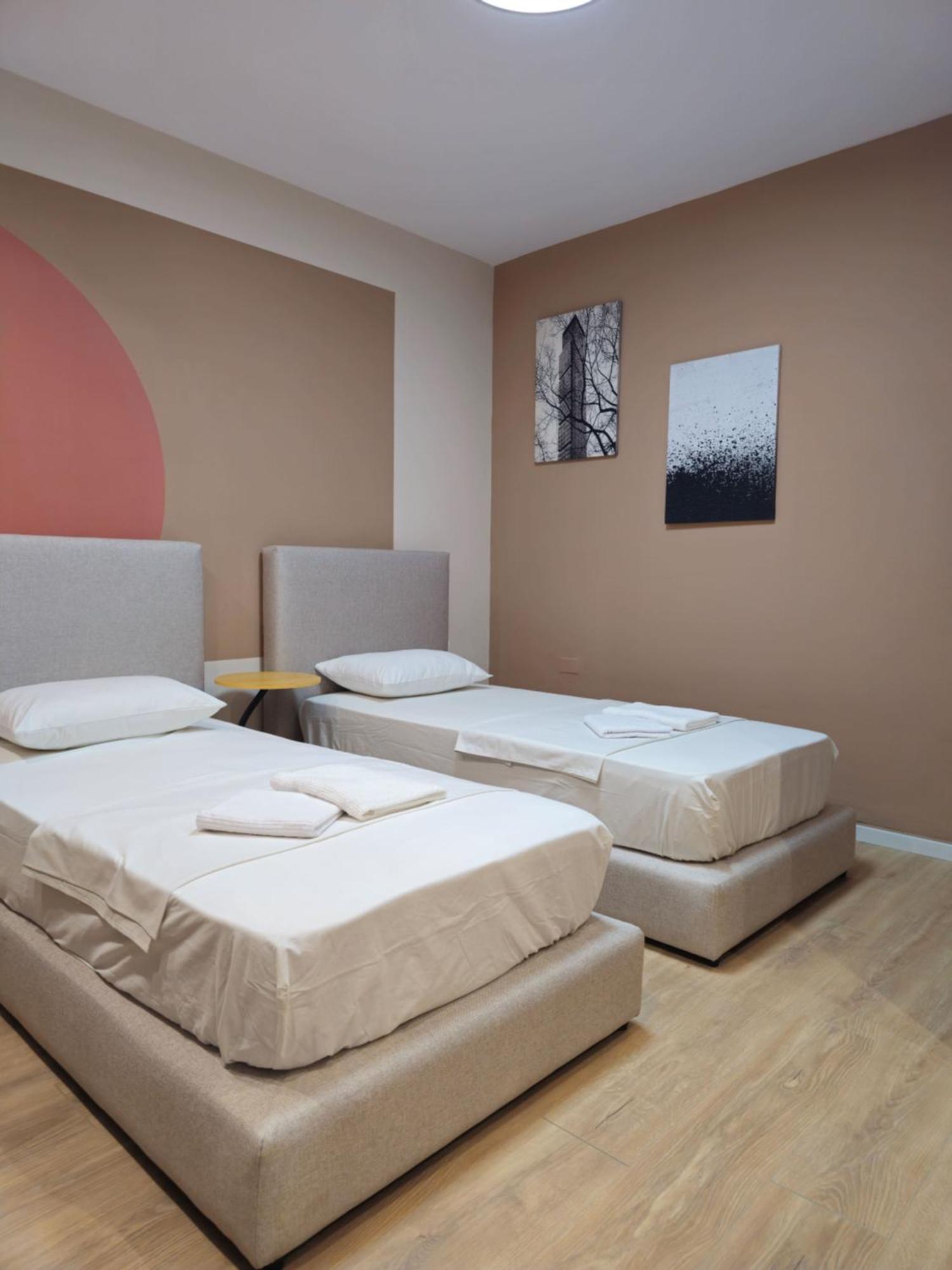 Center Cozy Nest Hotel Tirana Exterior foto